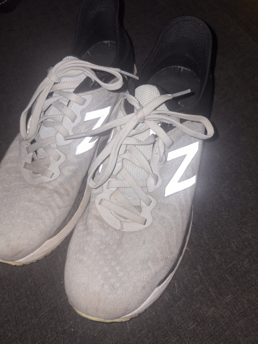 New Balance Men's Light Gray Athletic Running Shoes with Reflective 'N'